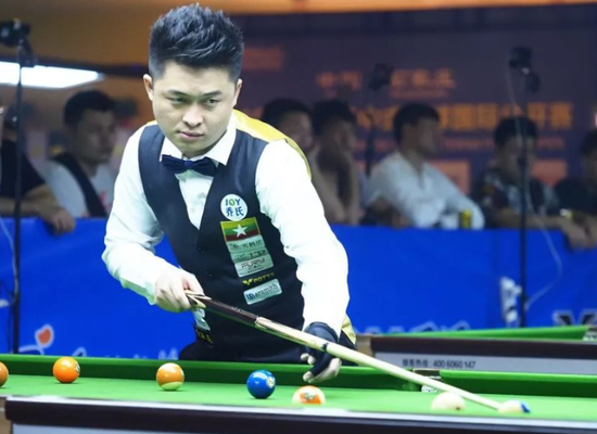 体育男篮世 体育男篮世