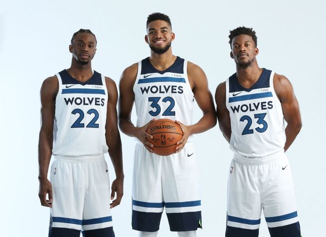 中段通过队 中段通过队